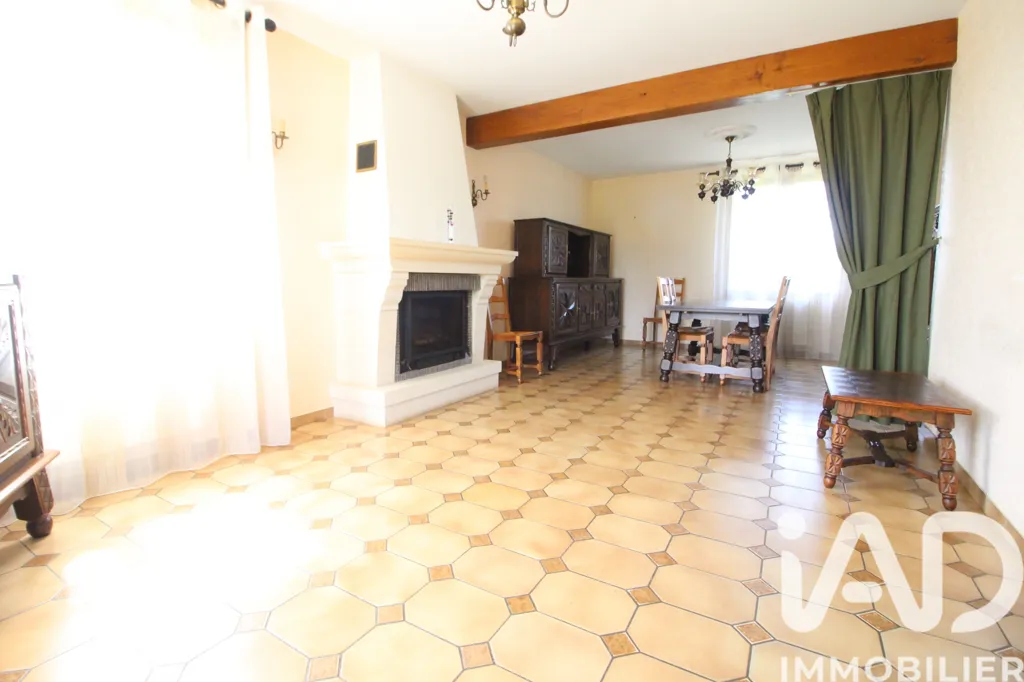 Elutuba - Traditional House with Pool near Chatellerault