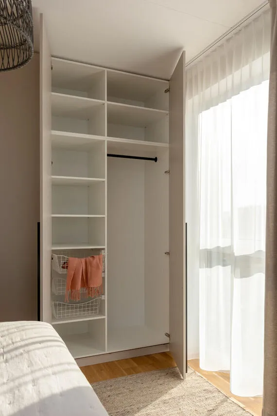 closet_dressing