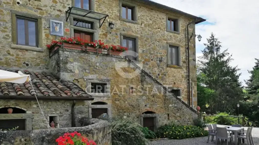 Giardino - Historic Hamlet with Pool in Anghiari