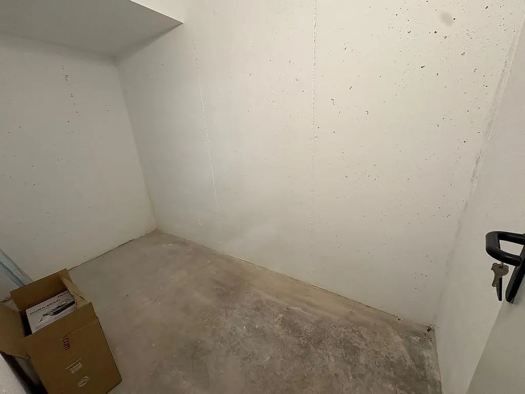 Garaaž - New Flat with Pool in Campolivar