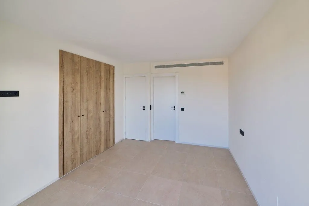 Esik - Luxury Villa with Pool in Cap Martinet