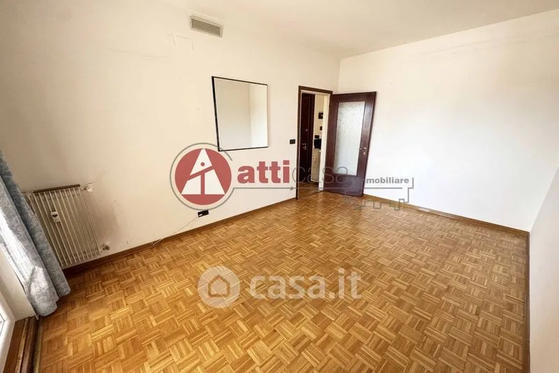 Rooms - Bi-Level Attic Apartment with Sea View in Trieste