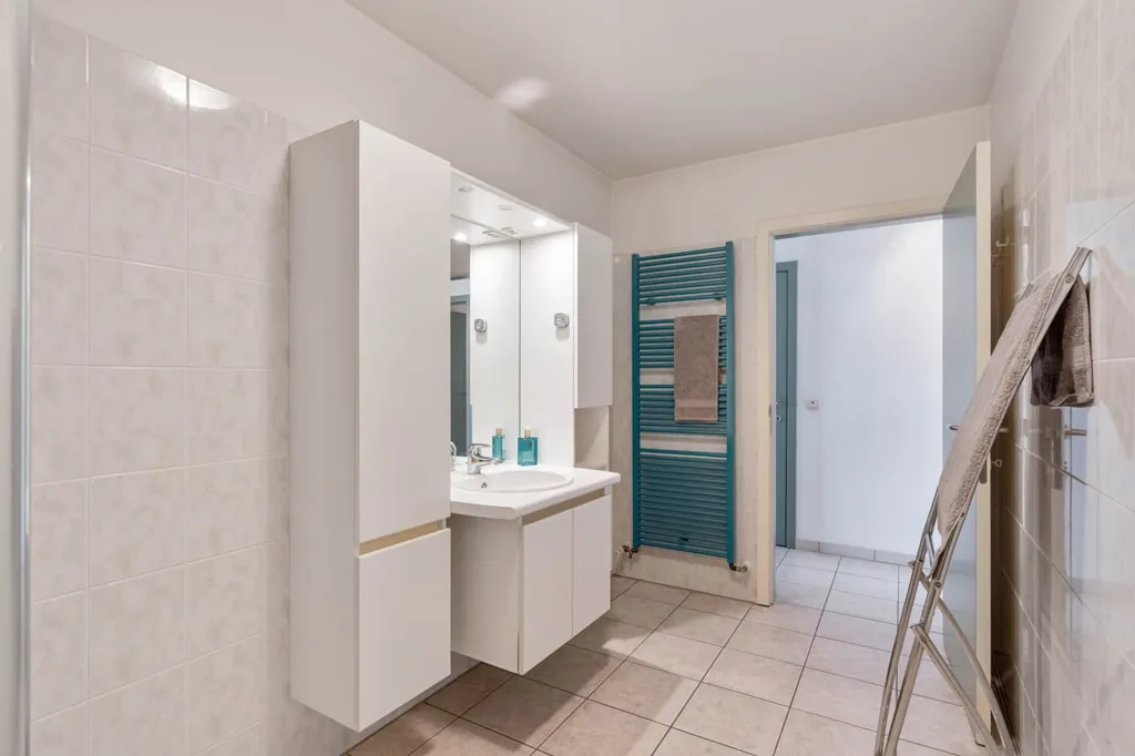 Salles de bain - Appartement Central avec Terrasse à Leuven