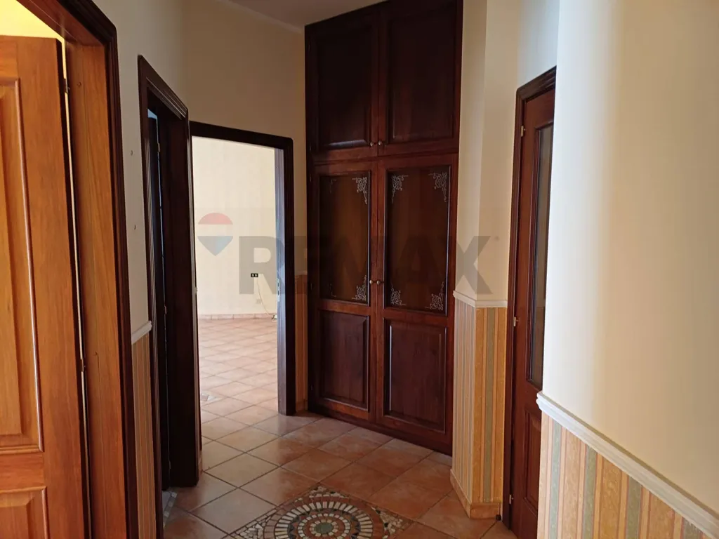 hallway_entrance
