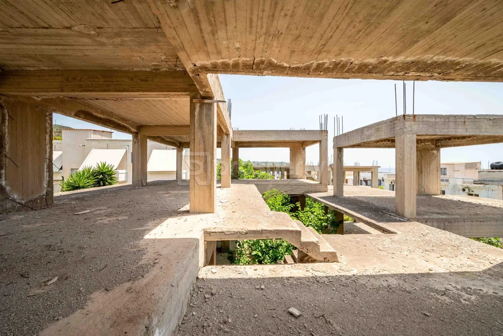 Terrazza - Plot with Sea Proximity in Aegina