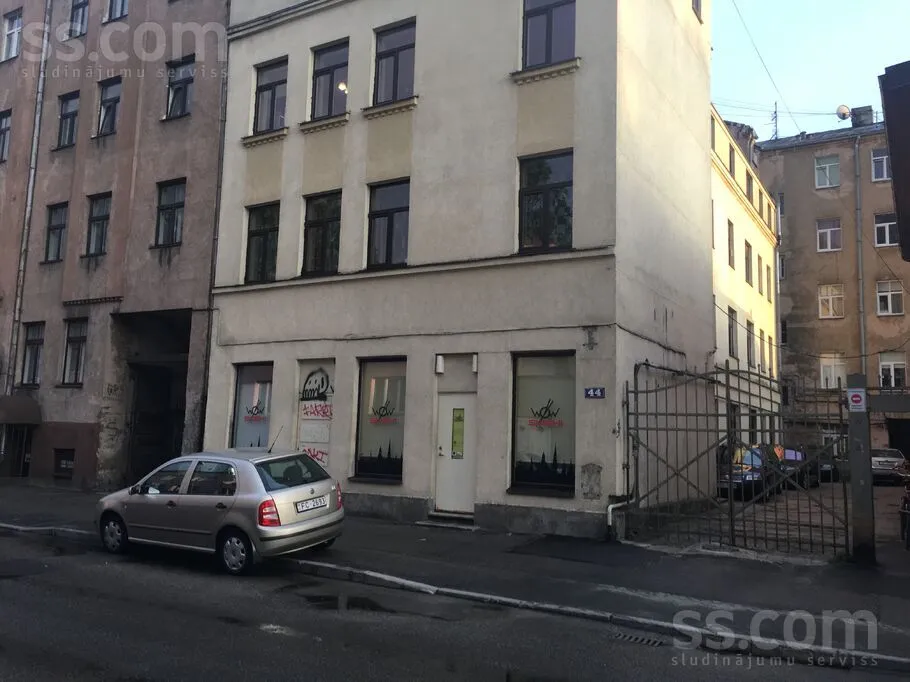 Välivaade - Studio Apartment with Kitchen in Riga Centre