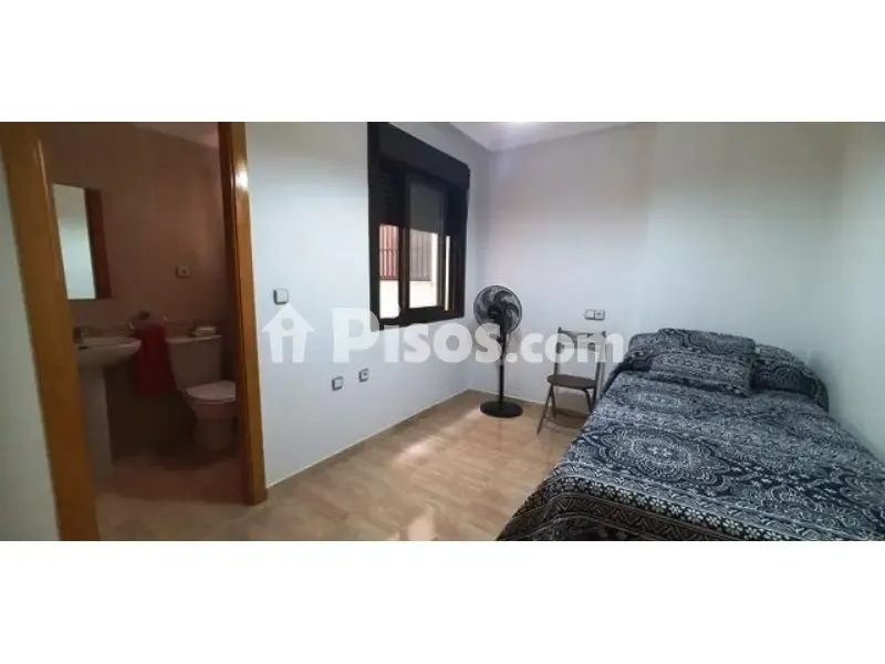 Chambres - Furnished Flat with Pool in Torrevieja