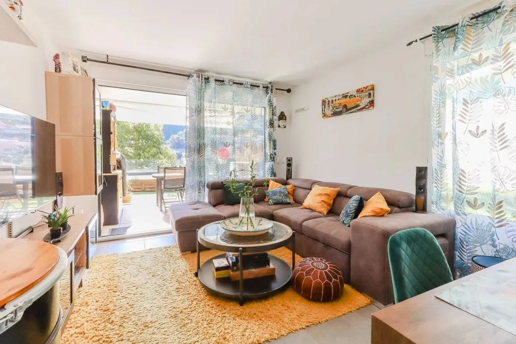 Séjour - Appartement Luxueux avec Terrasse à Menton