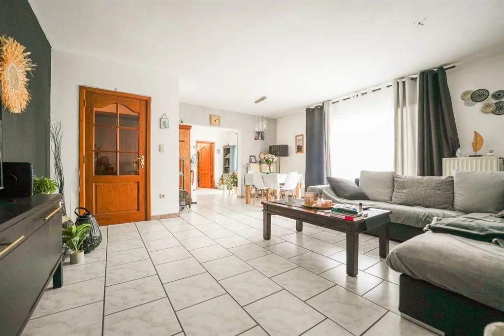 Elutuba - Apartment with Terrace in Alleur