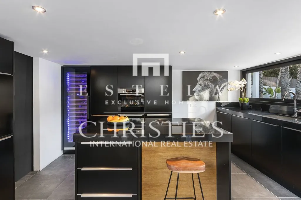 Cuisine - Modern Villa with Pool near Ibiza Beaches