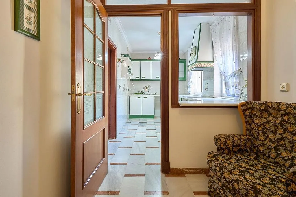 Esik - Apartment with Terrace in Pio XII, Jerez