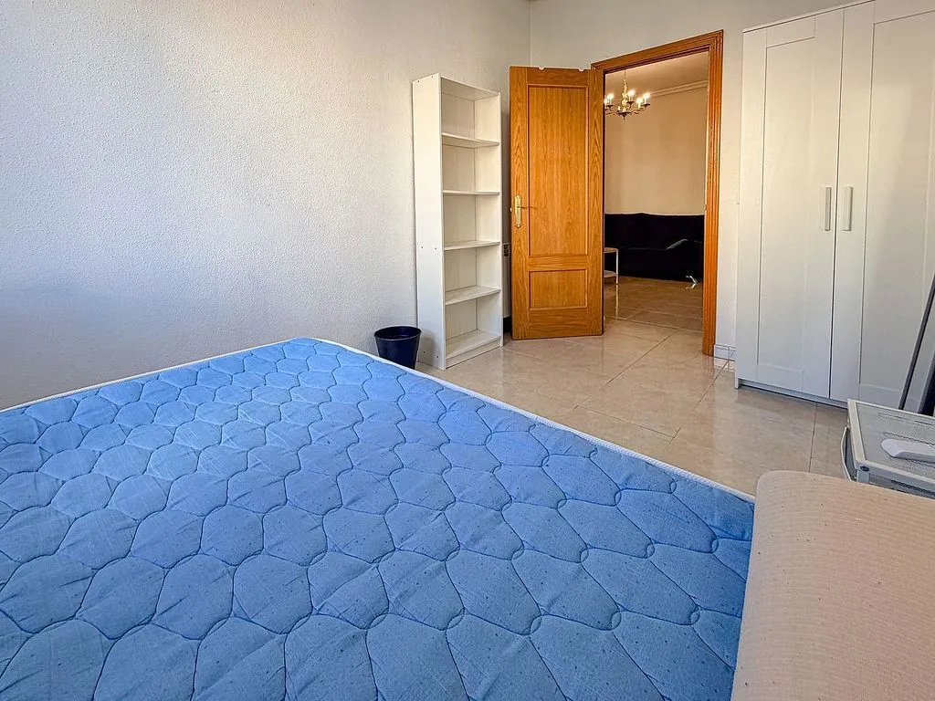 Chambres - Furnished Flat with Metro Access in Bernabéu