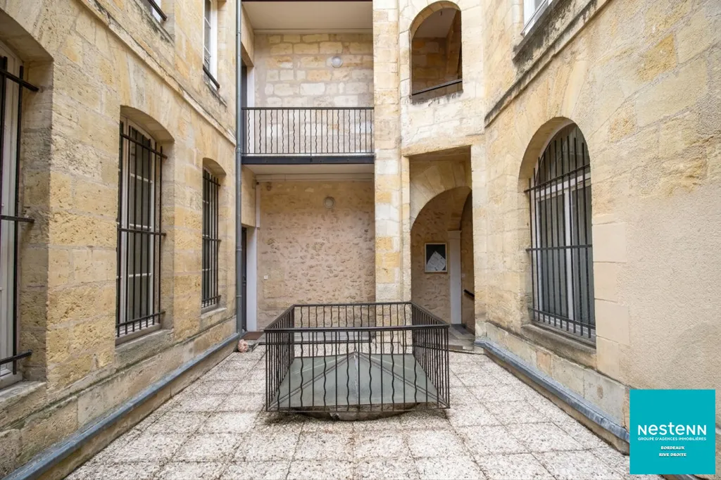 Aed - Studio with Courtyard View in Bordeaux Centre
