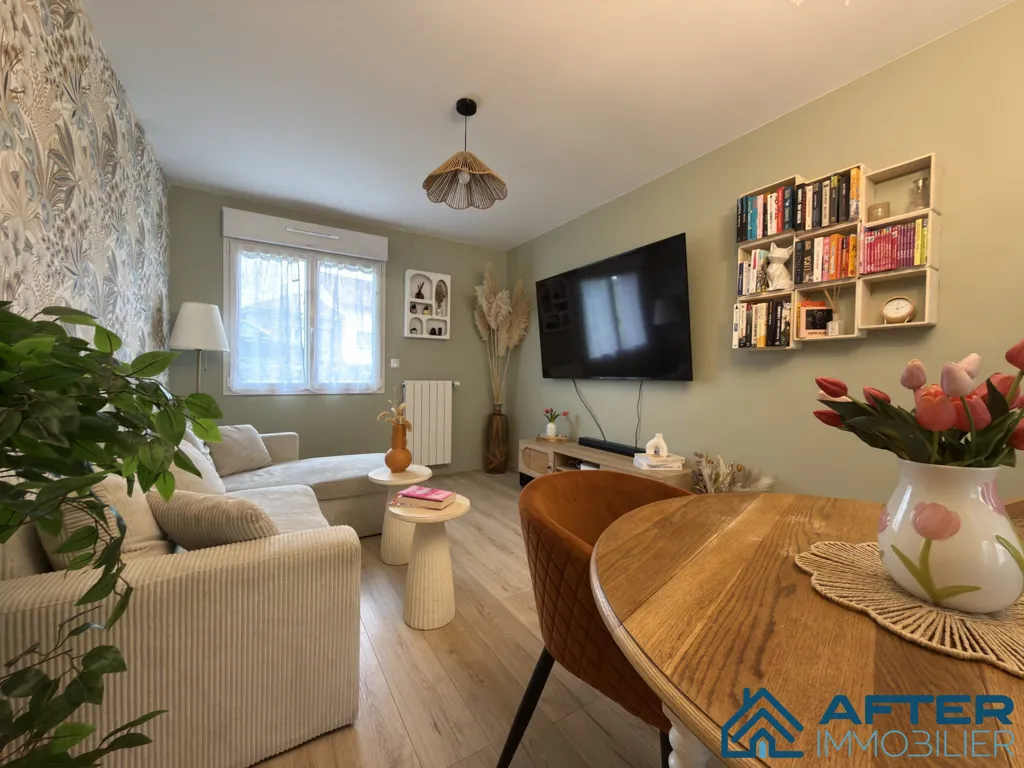 Séjour - Maison Airbnb avec Logement Touristique et Jardin à Fort Potentiel