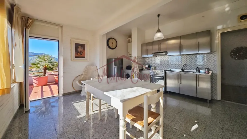 Cuisine - Penthouse with Panoramic View in Massa Centre