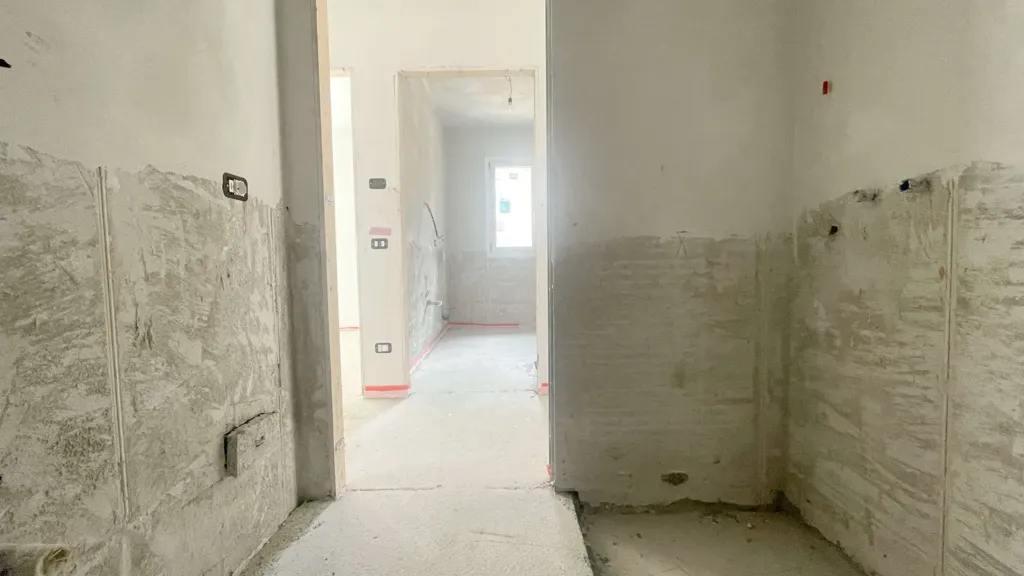 Hallway - Luxury Apartment with Garden in Rovellasca