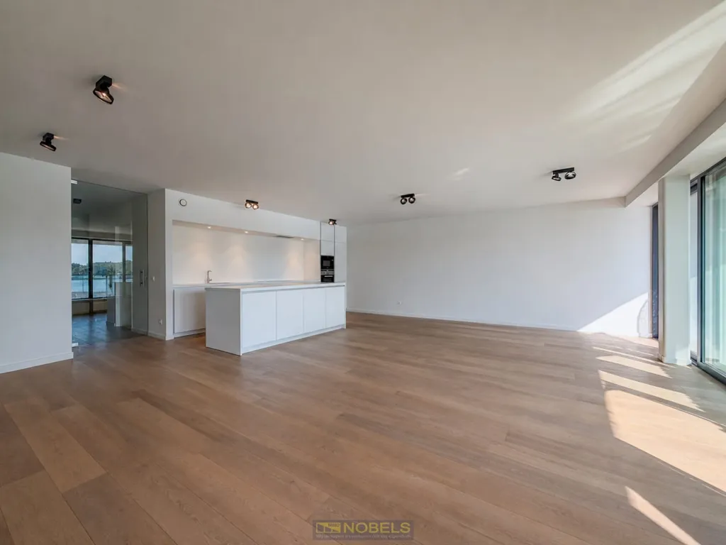 Séjour - Appartement Luxueux avec Vue sur le Lac à Overmere