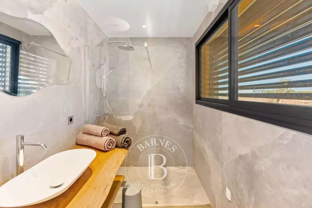 Vannitoad - Contemporary Villa with Pool near Bonifacio