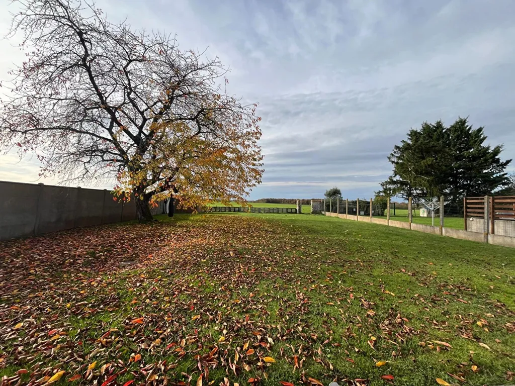 Jardin - Maison avec Garage et Terrain à Proximité d'Auneau