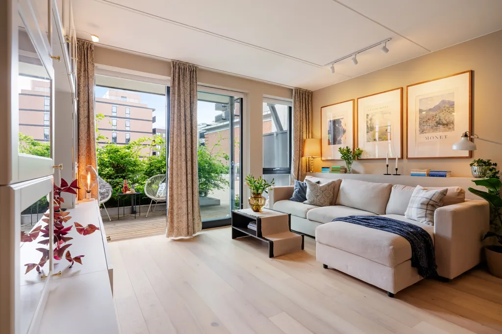 Soggiorno - 3-Bedroom Apartment with Balcony in Grünerløkka