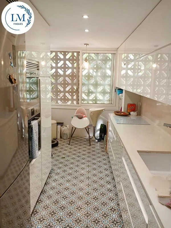 Cuisine - Ground Floor Flat with Garden in Ribes Roges