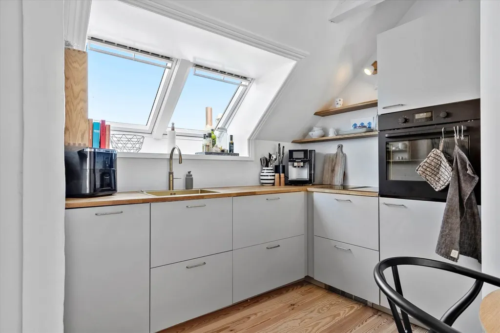 Kitchen - 1890s Apartment with City View in Aarhus C