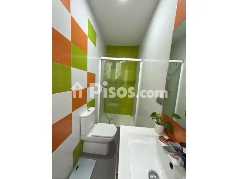 Salles de bain - Reformed Apartment with Balcony in Cádiz