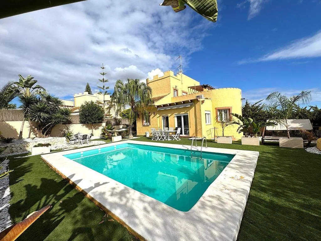 Bassein - Villa with Sea Views in Vera Playa