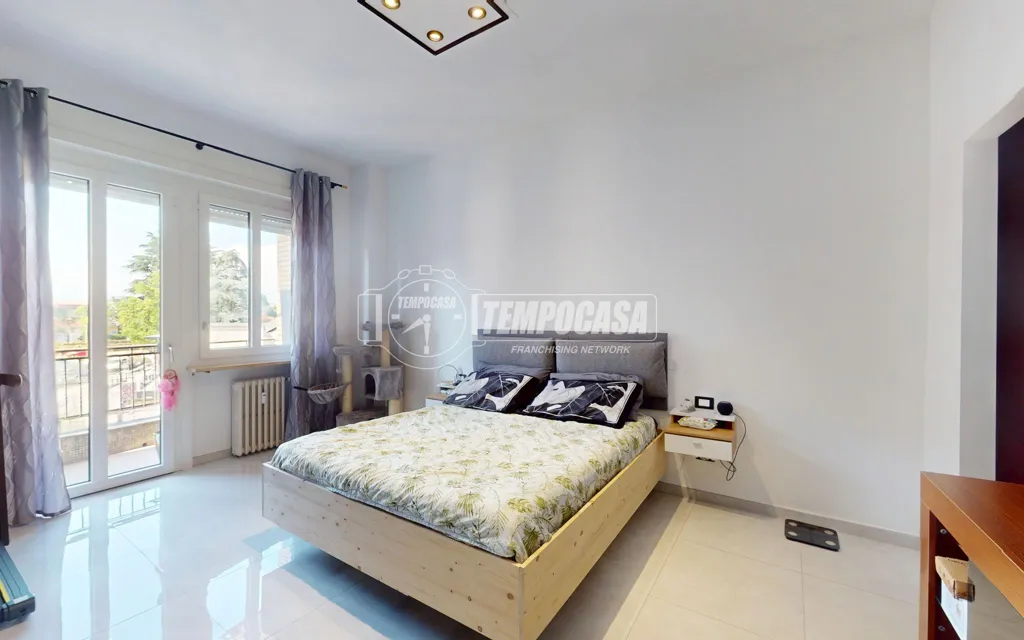 Bedrooms - Modernised Apartment with Balcony in Settimo Torinese
