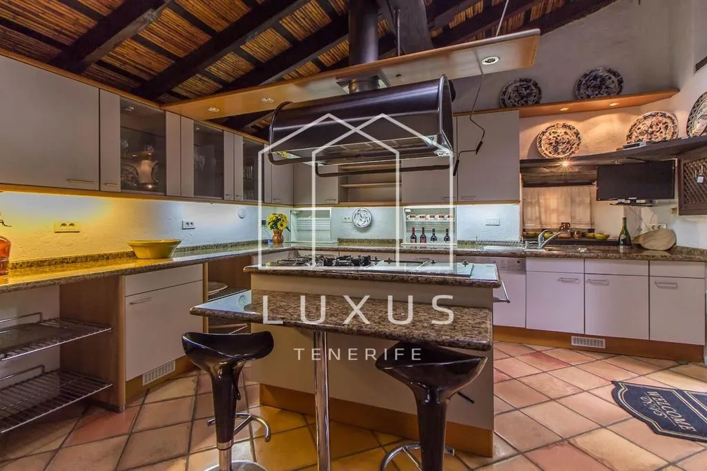 Cucina - Historic Villa with Pool in Tacoronte