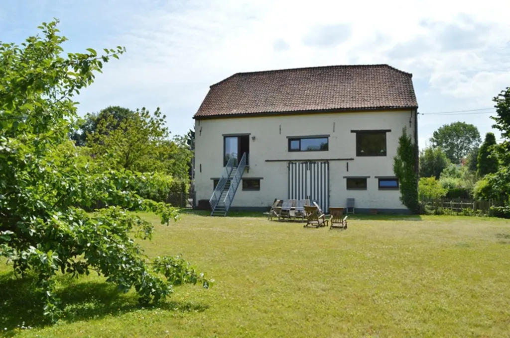 Välivaade - Renovated House with Garden in Genval