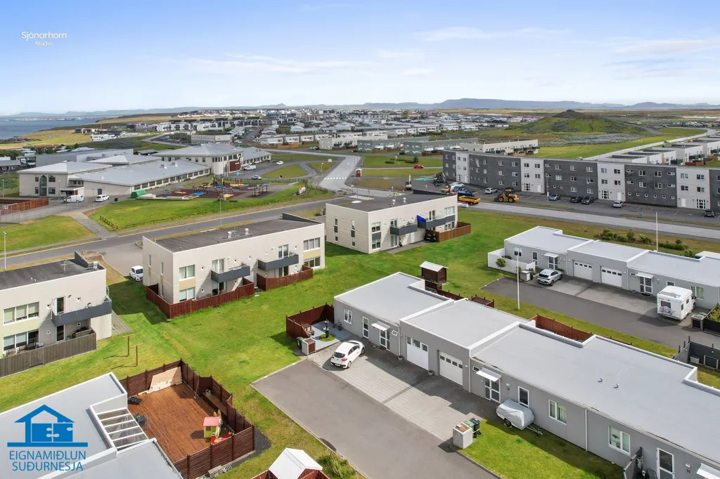 Vista aerea - Five-Bedroom Semi-Detached in Njarðvík