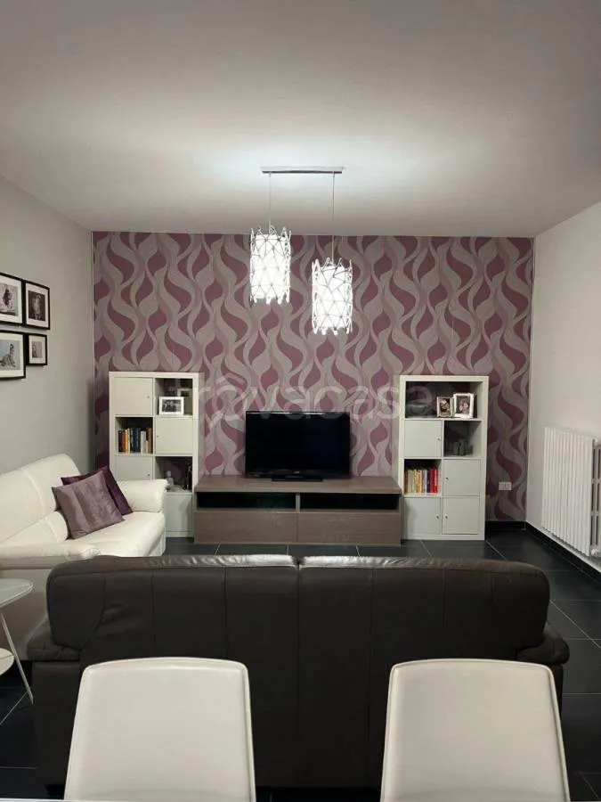 Séjour - Rearranged Apartment with Balcony in Aversa
