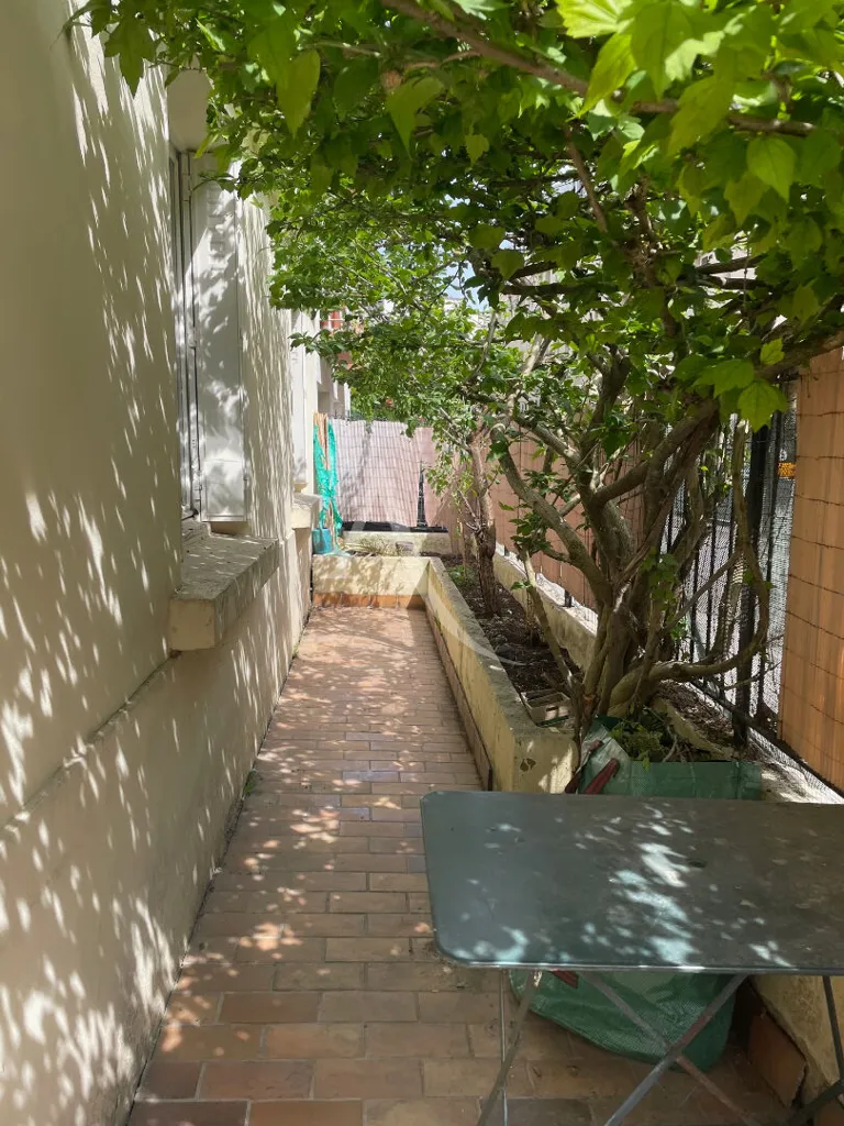 Garden - Charming Parisian Flat with Terrace on Butte Bergeyre