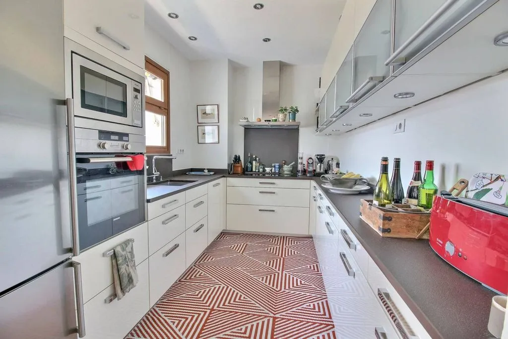 Cuisine - Appartement Luxueux avec Terrasse Panoramique à Nice