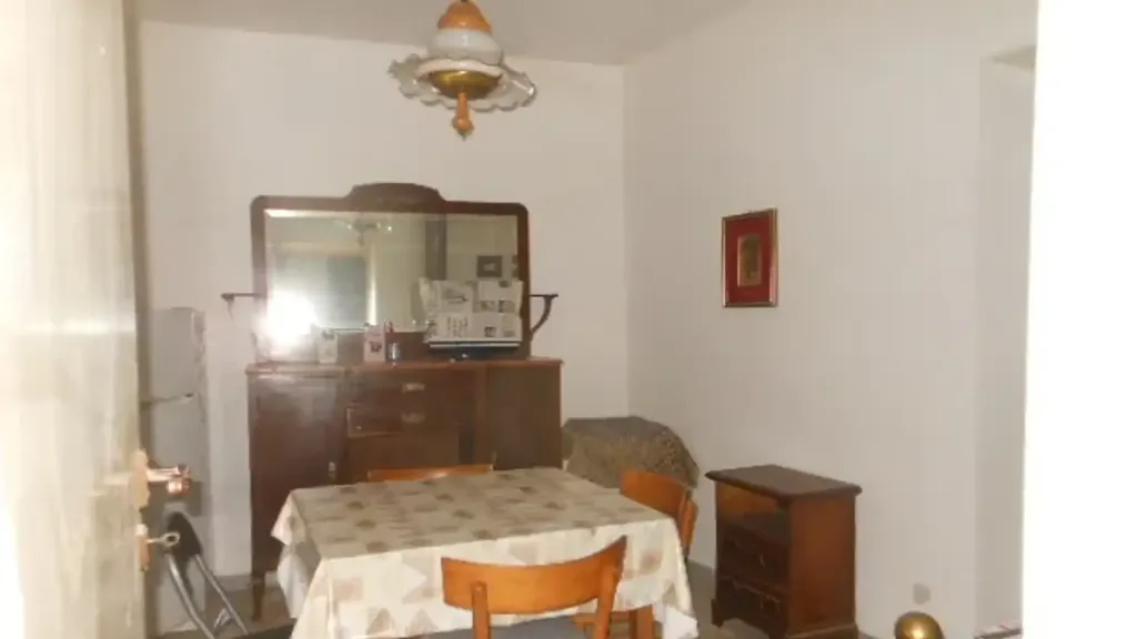 Salle à manger - Historic Apartment with Panoramic Solarium in Teano