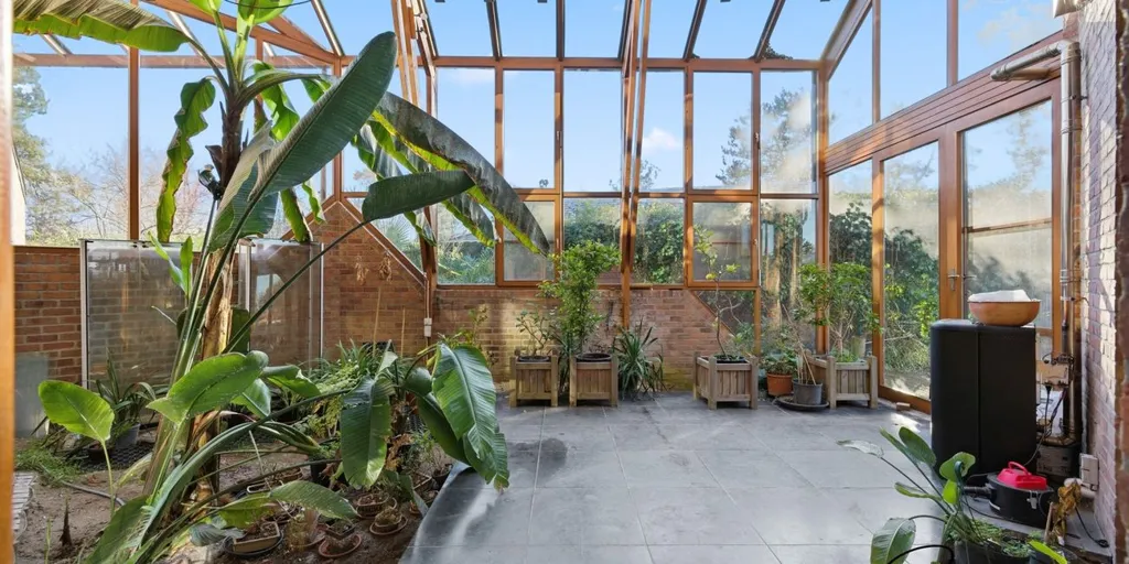 Giardino - Architectural House with Water View in Keerbergen