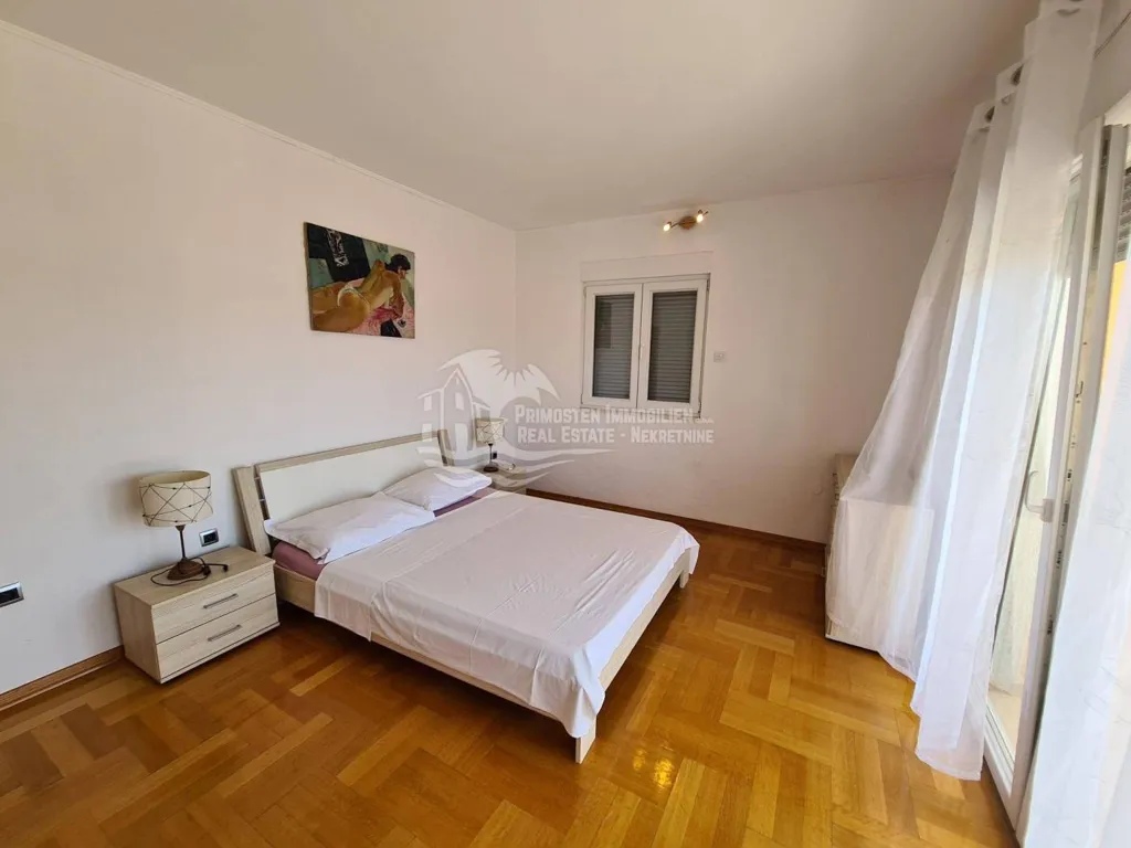Magamistoad - Penthouse with Sea View near Trogir