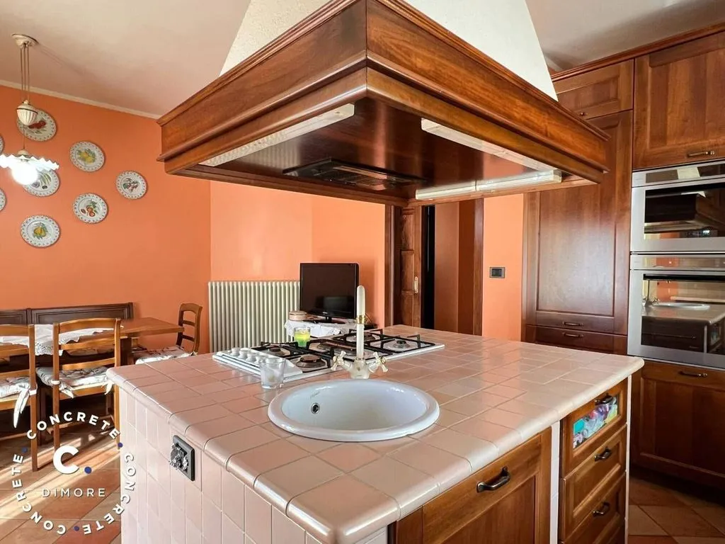 Köök - Luxury Bifamiliar Villa with Private Garden in Chieri
