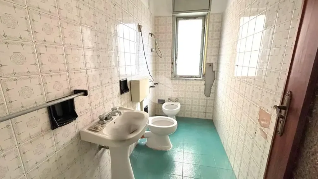 Salles de bain - Bright Apartment with Balcony in Palermo