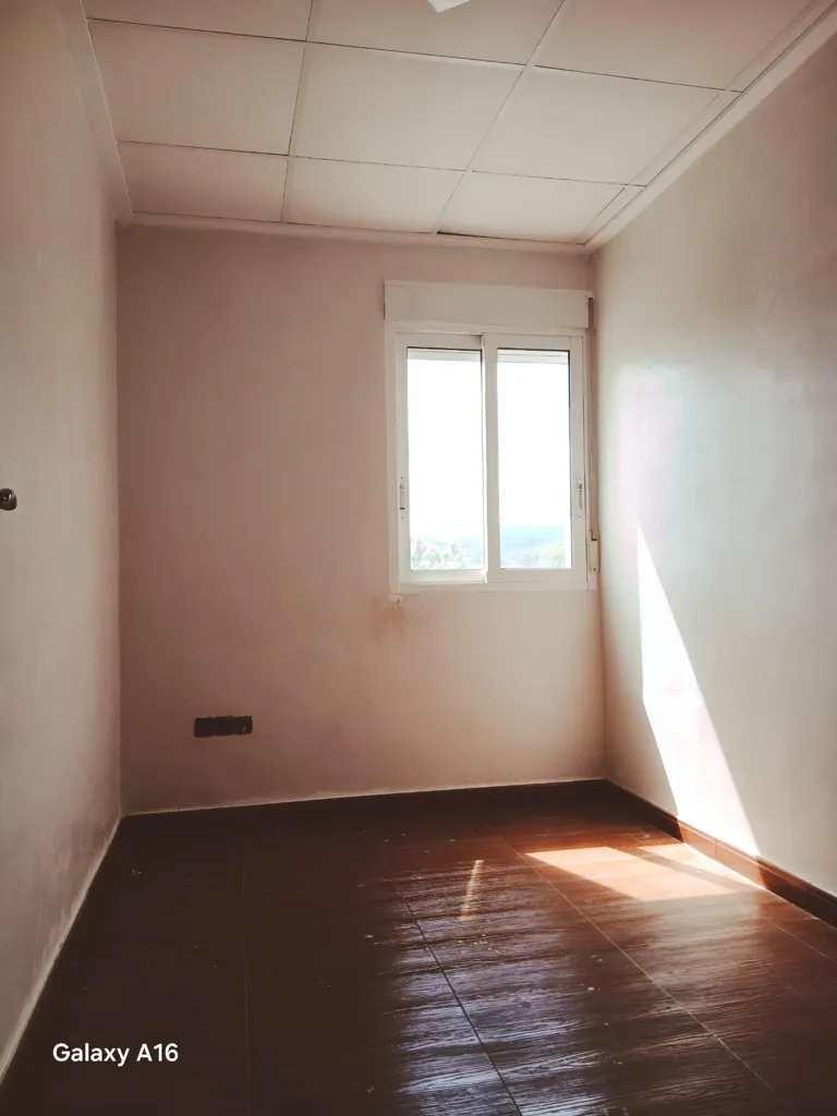 Rooms - Reformed Flat with Balcony in Onda, Castellón