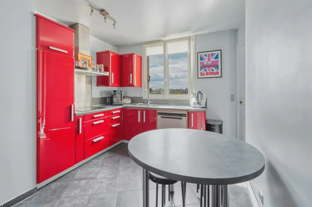 Köök - Duplex with East/West Views in Paris 17ème