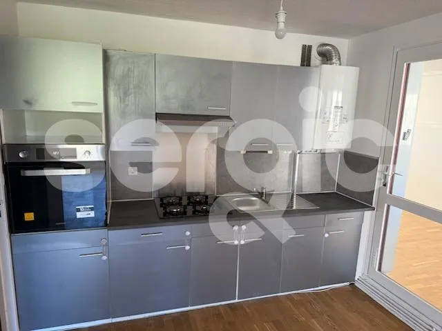 Köök - 4-Bedroom Flat with Balcony in Gradignan