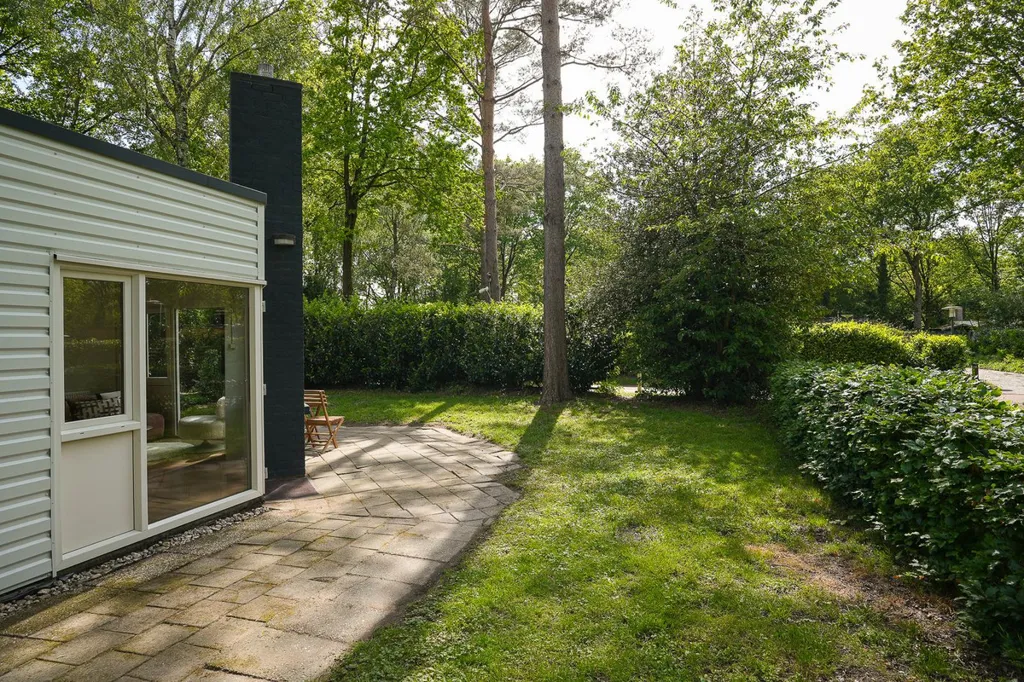 Aed - Linked Bungalow with Park View in Erm