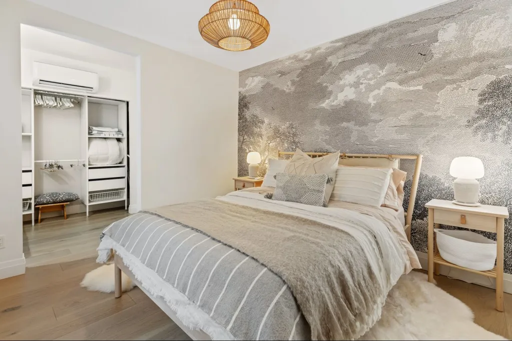 Chambres - Maison 5 Pièces avec Jardin à Francin