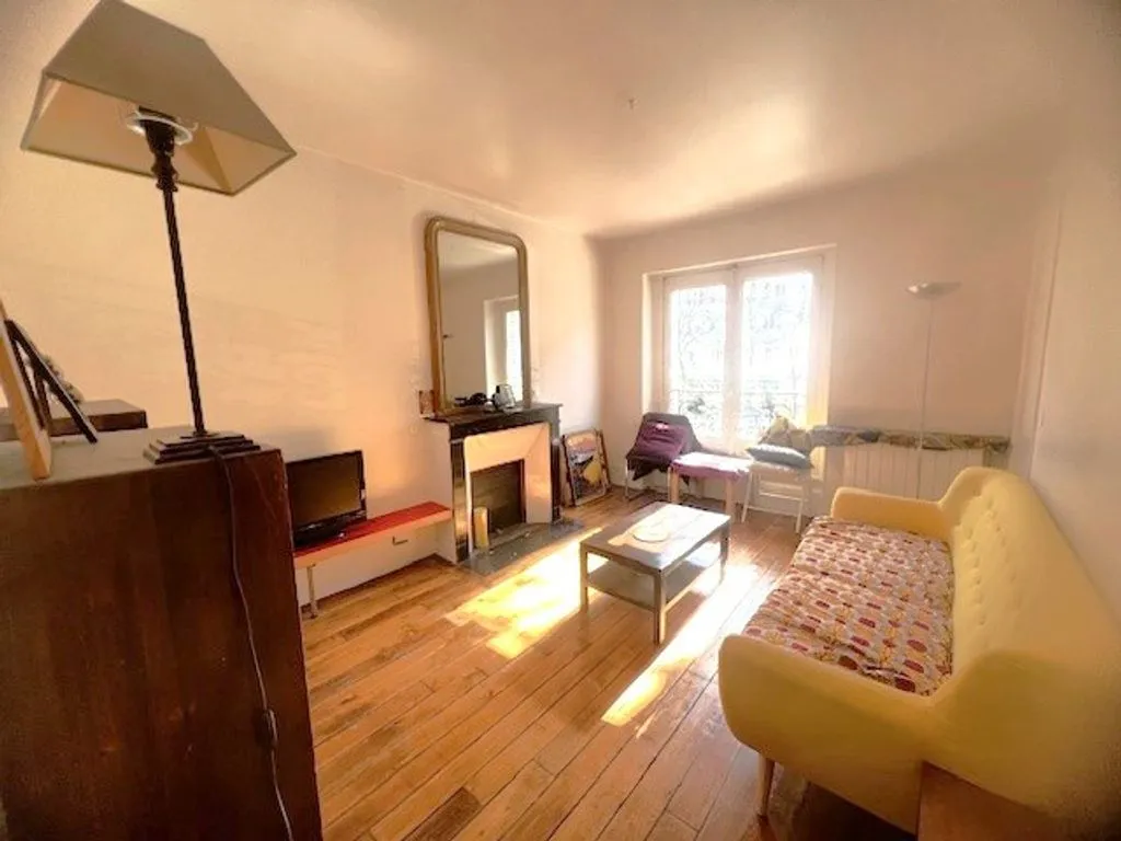 Séjour - Appartement de Luxe avec Double Exposition à Paris