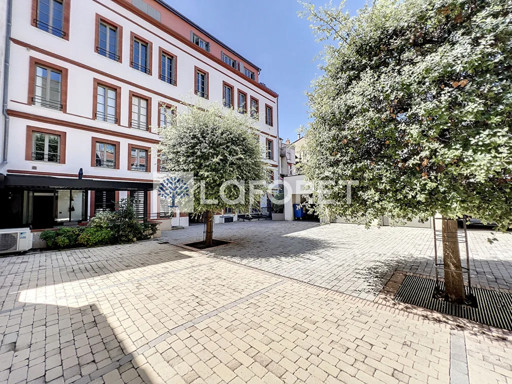 Aed - T1bis with Courtyard View in Toulouse