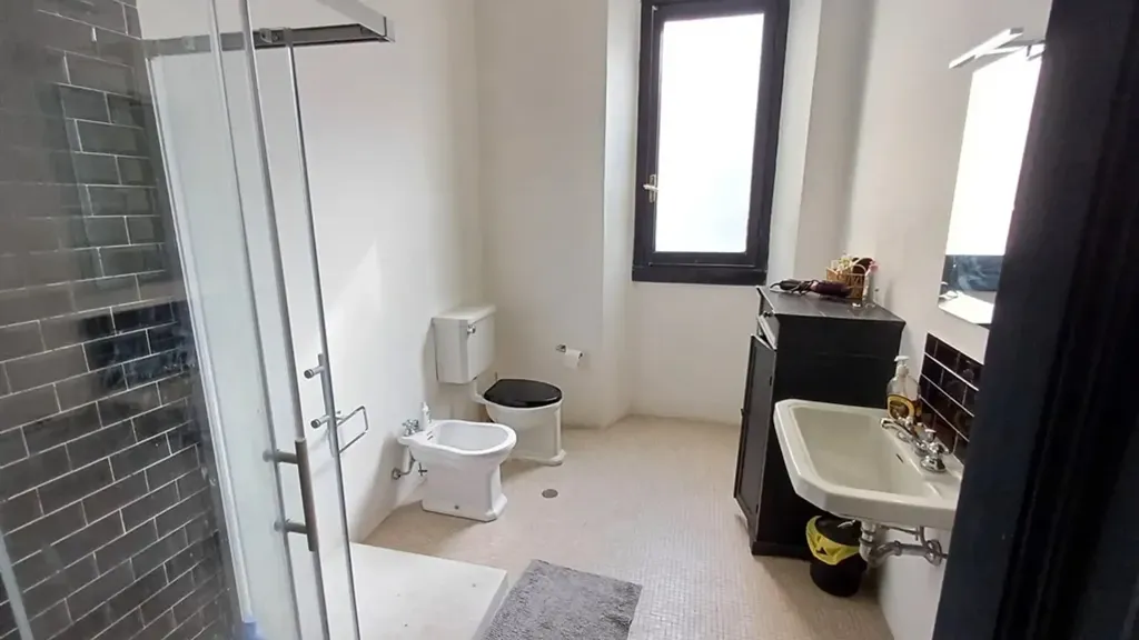 Vannitoad - Spacious Apartment with Balconies in Florence