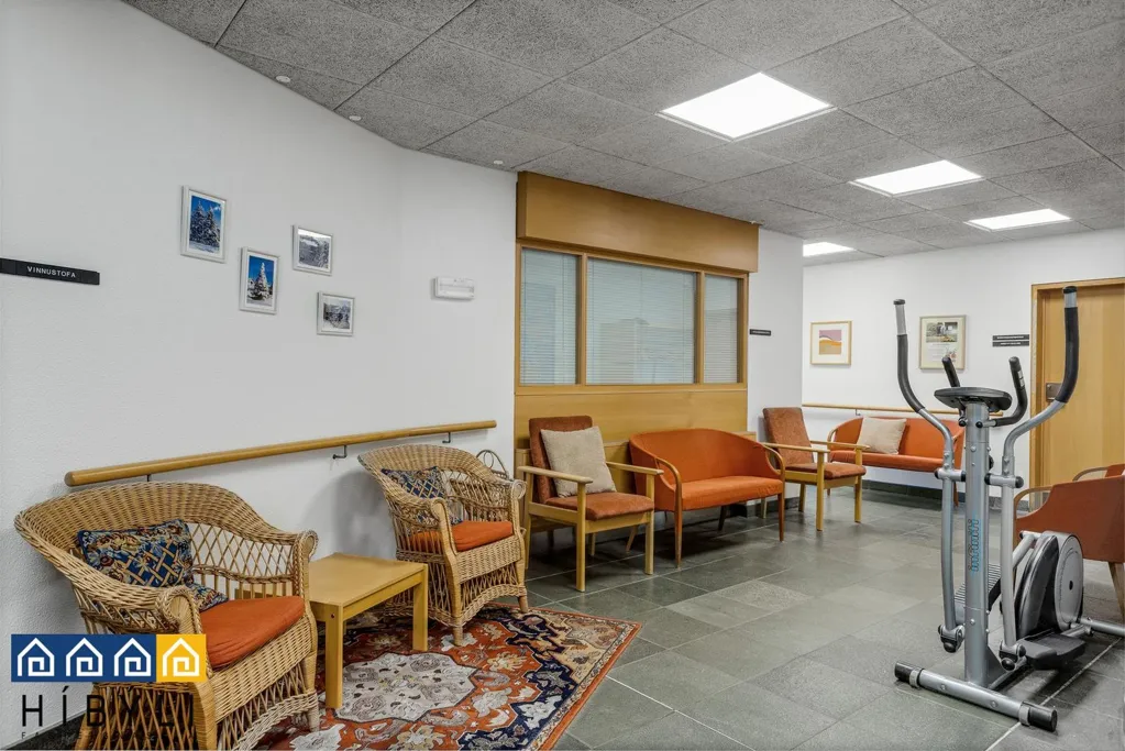 Toad - Two-Bedroom Apartment with Elevator in Reykjavik