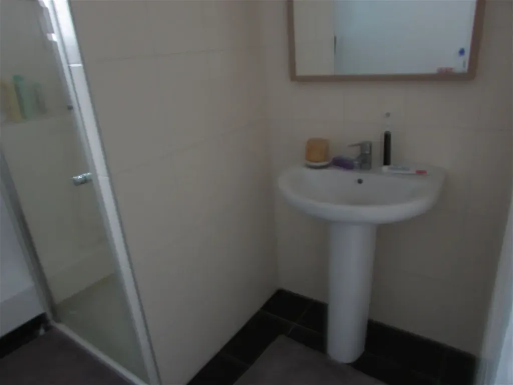 Salles de bain - Appartement 2 Pièces avec Terrasse à Concarneau